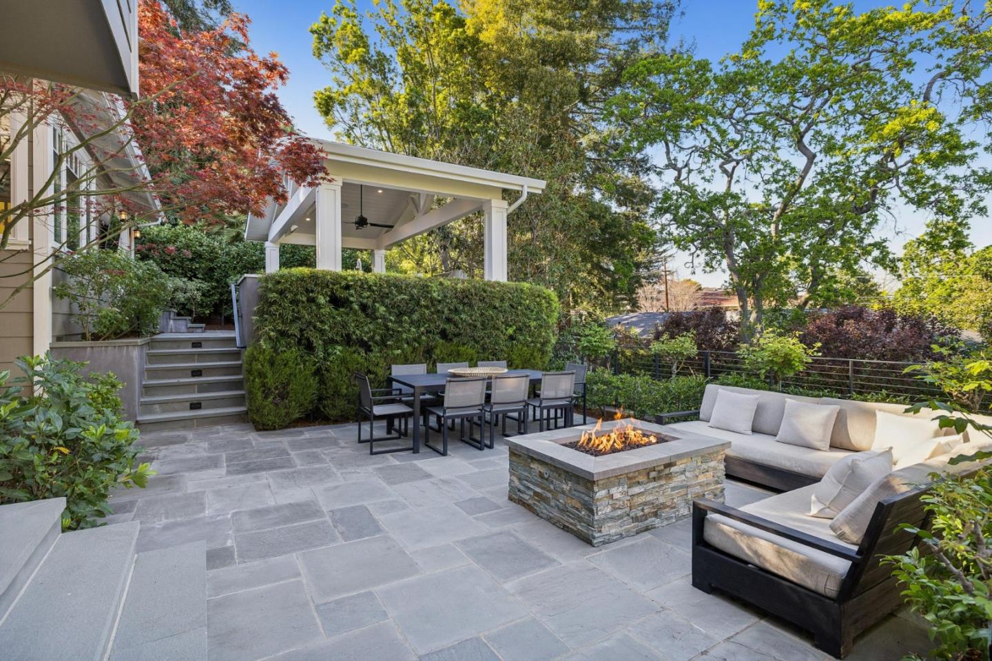 Detail Gallery Image 43 of 49 For 1030 Deanna Dr, Menlo Park,  CA 94025 - 4 Beds | 2/1 Baths