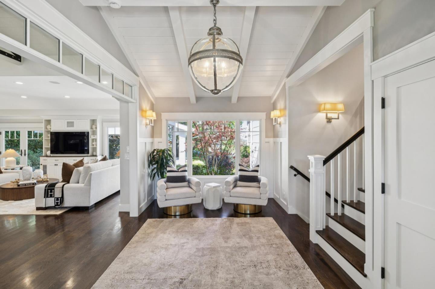 Detail Gallery Image 5 of 49 For 1030 Deanna Dr, Menlo Park,  CA 94025 - 4 Beds | 2/1 Baths