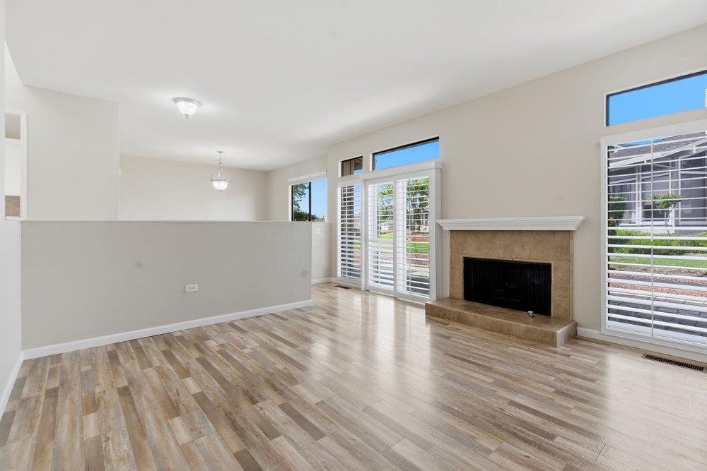 Detail Gallery Image 13 of 37 For 480 Ridgemark Dr, Hollister,  CA 95023 - 3 Beds | 2/1 Baths