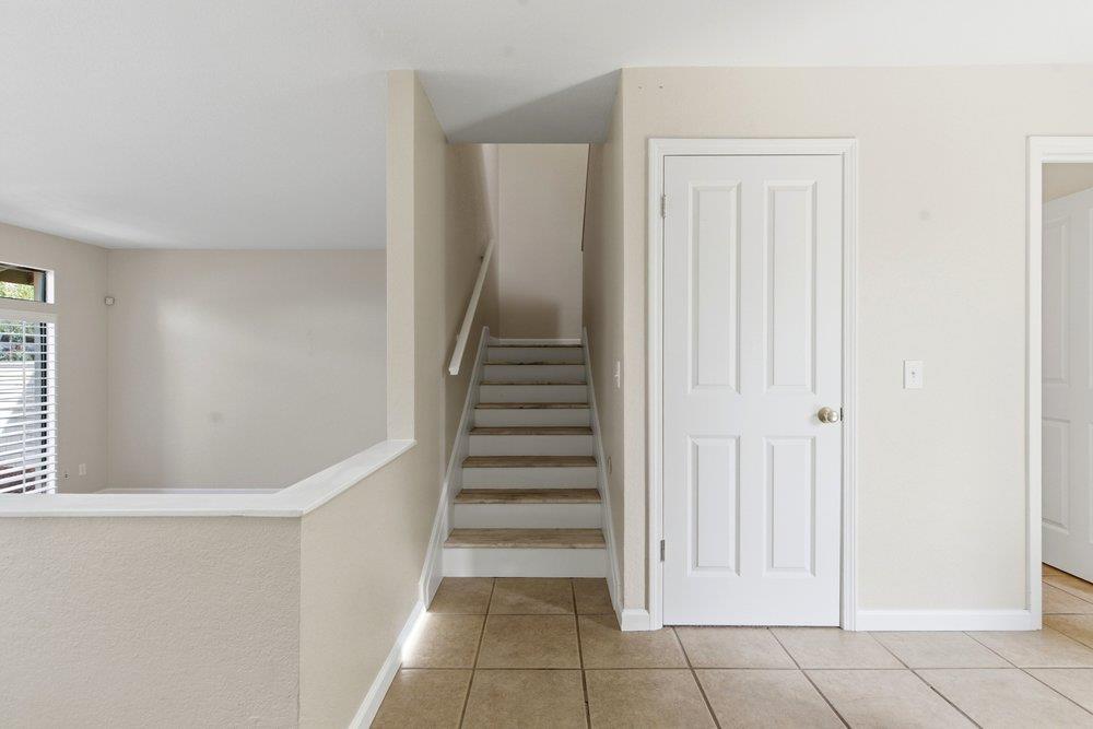 Detail Gallery Image 19 of 37 For 480 Ridgemark Dr, Hollister,  CA 95023 - 3 Beds | 2/1 Baths