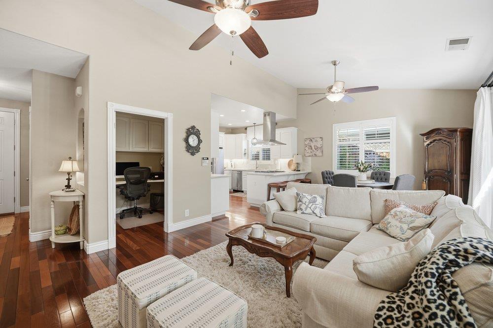 Detail Gallery Image 5 of 33 For 630 Calle Viento, Morgan Hill,  CA 95037 - 3 Beds | 2 Baths