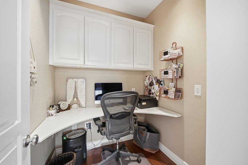 Detail Gallery Image 9 of 33 For 630 Calle Viento, Morgan Hill,  CA 95037 - 3 Beds | 2 Baths