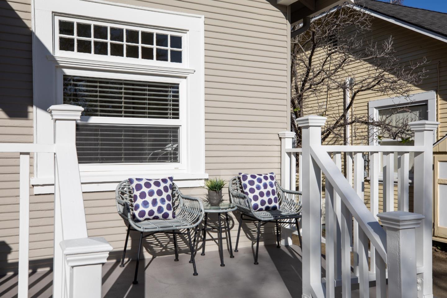 Detail Gallery Image 4 of 24 For 111 N Willard Ave, San Jose,  CA 95126 - 2 Beds | 1 Baths