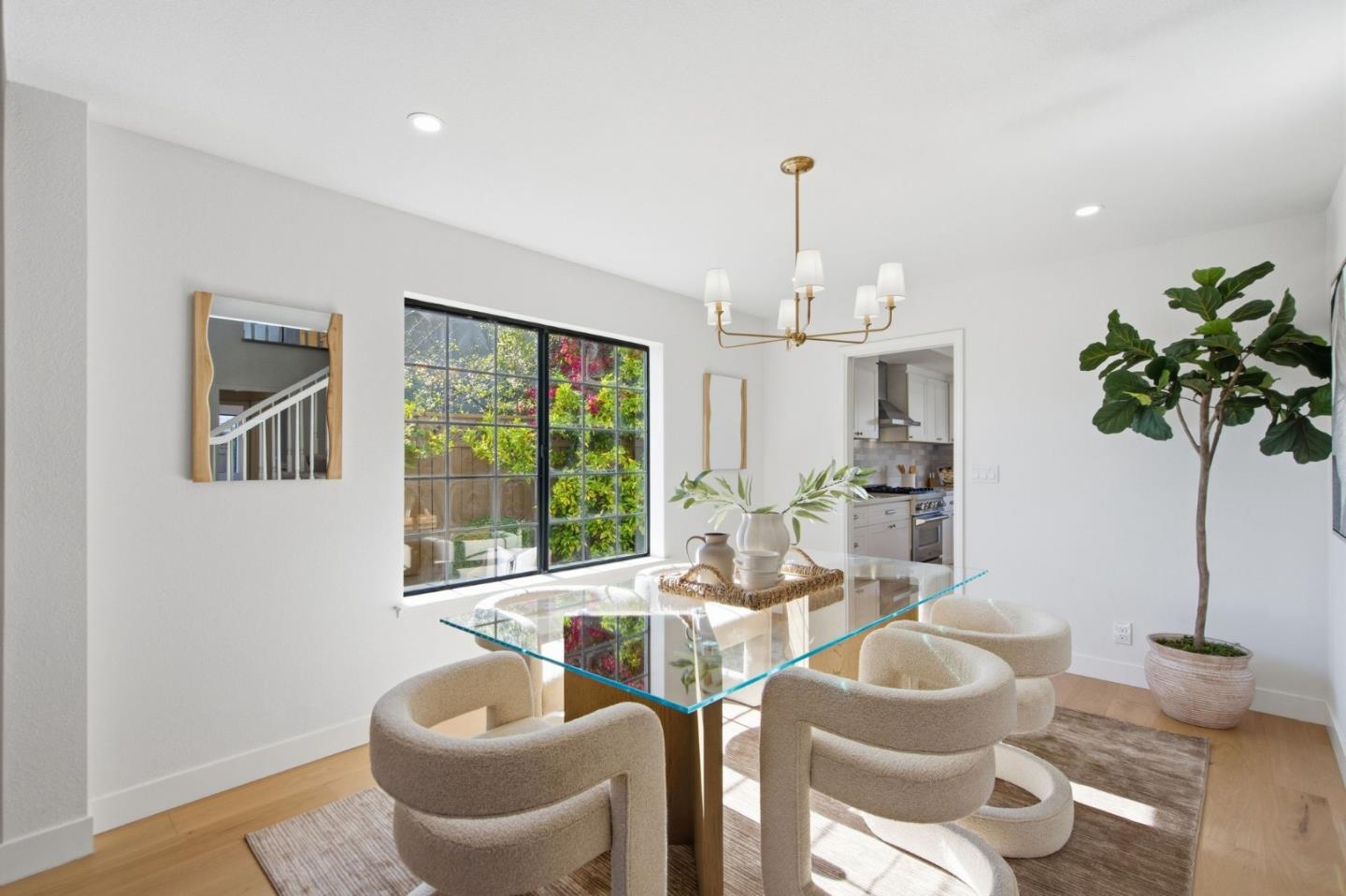 Detail Gallery Image 12 of 67 For 269 Woodbridge Cir, San Mateo,  CA 94403 - 4 Beds | 3 Baths