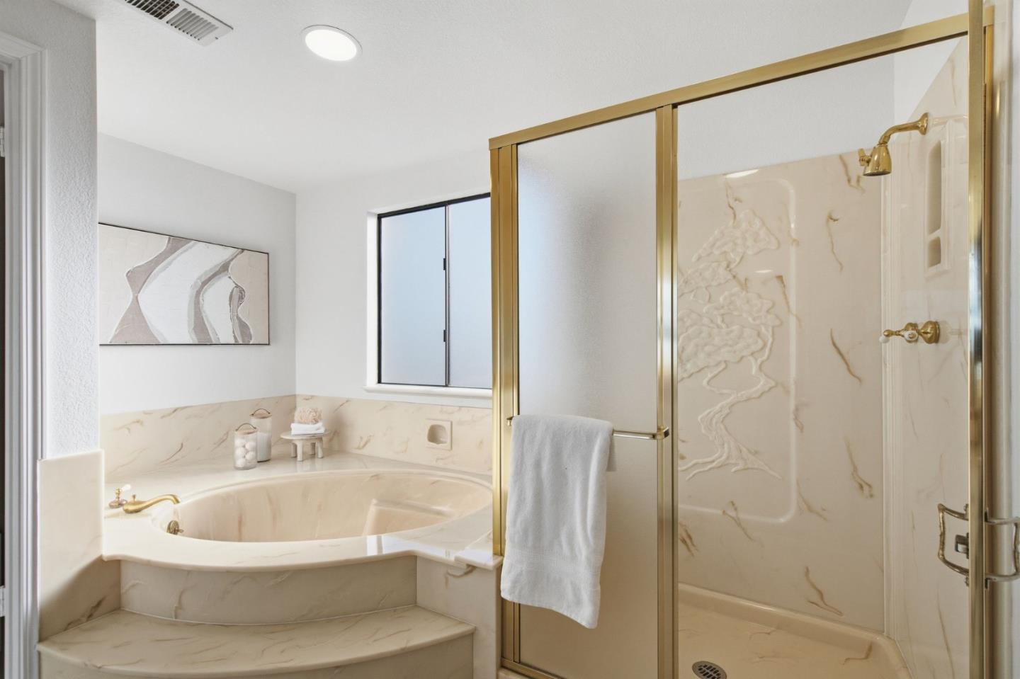 Detail Gallery Image 36 of 67 For 269 Woodbridge Cir, San Mateo,  CA 94403 - 4 Beds | 3 Baths