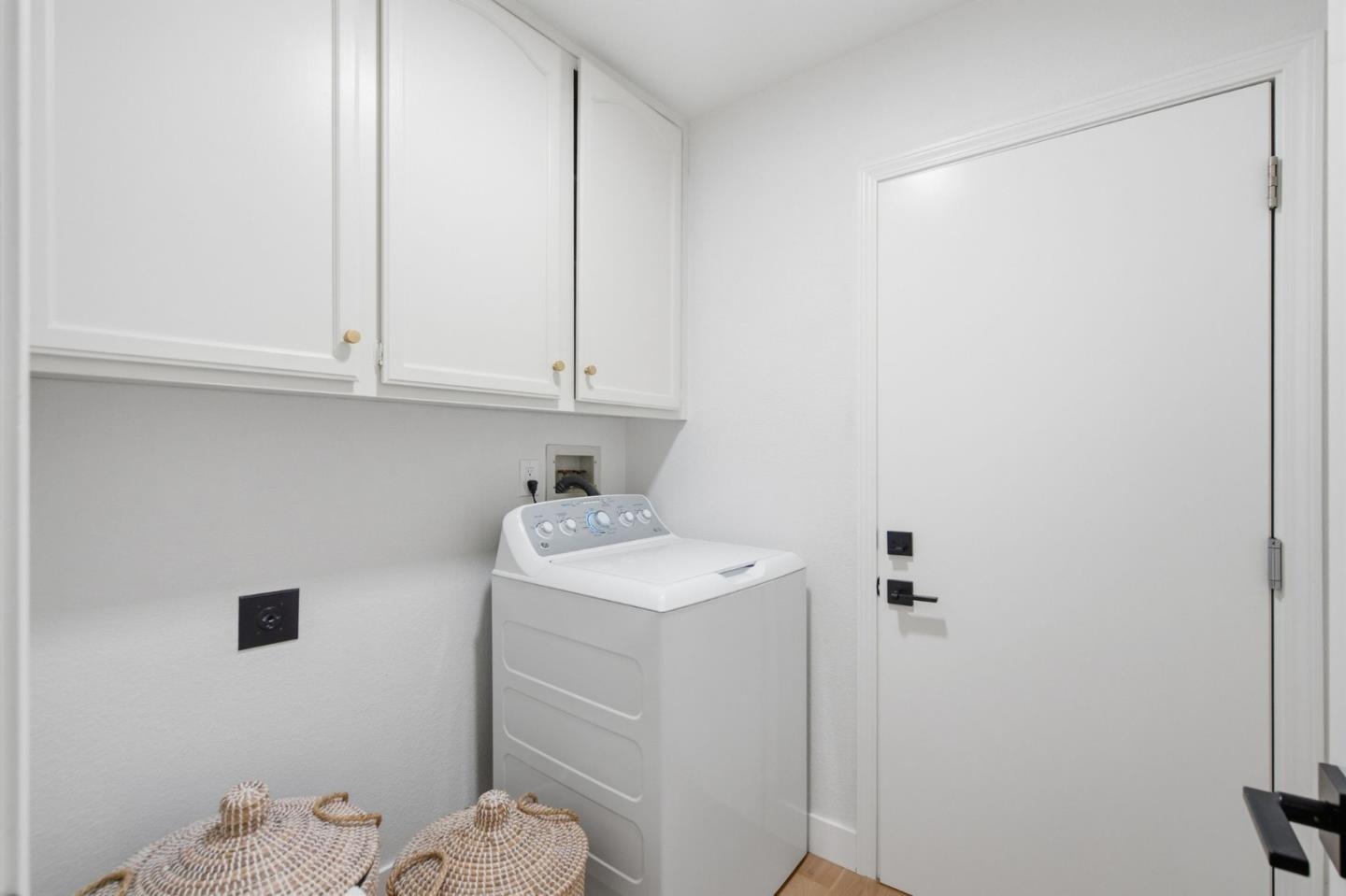 Detail Gallery Image 48 of 67 For 269 Woodbridge Cir, San Mateo,  CA 94403 - 4 Beds | 3 Baths