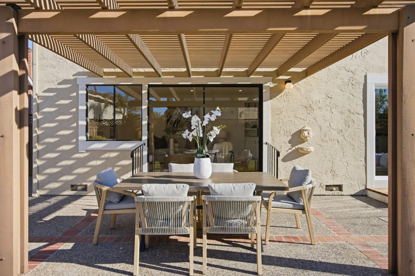 Detail Gallery Image 49 of 67 For 269 Woodbridge Cir, San Mateo,  CA 94403 - 4 Beds | 3 Baths