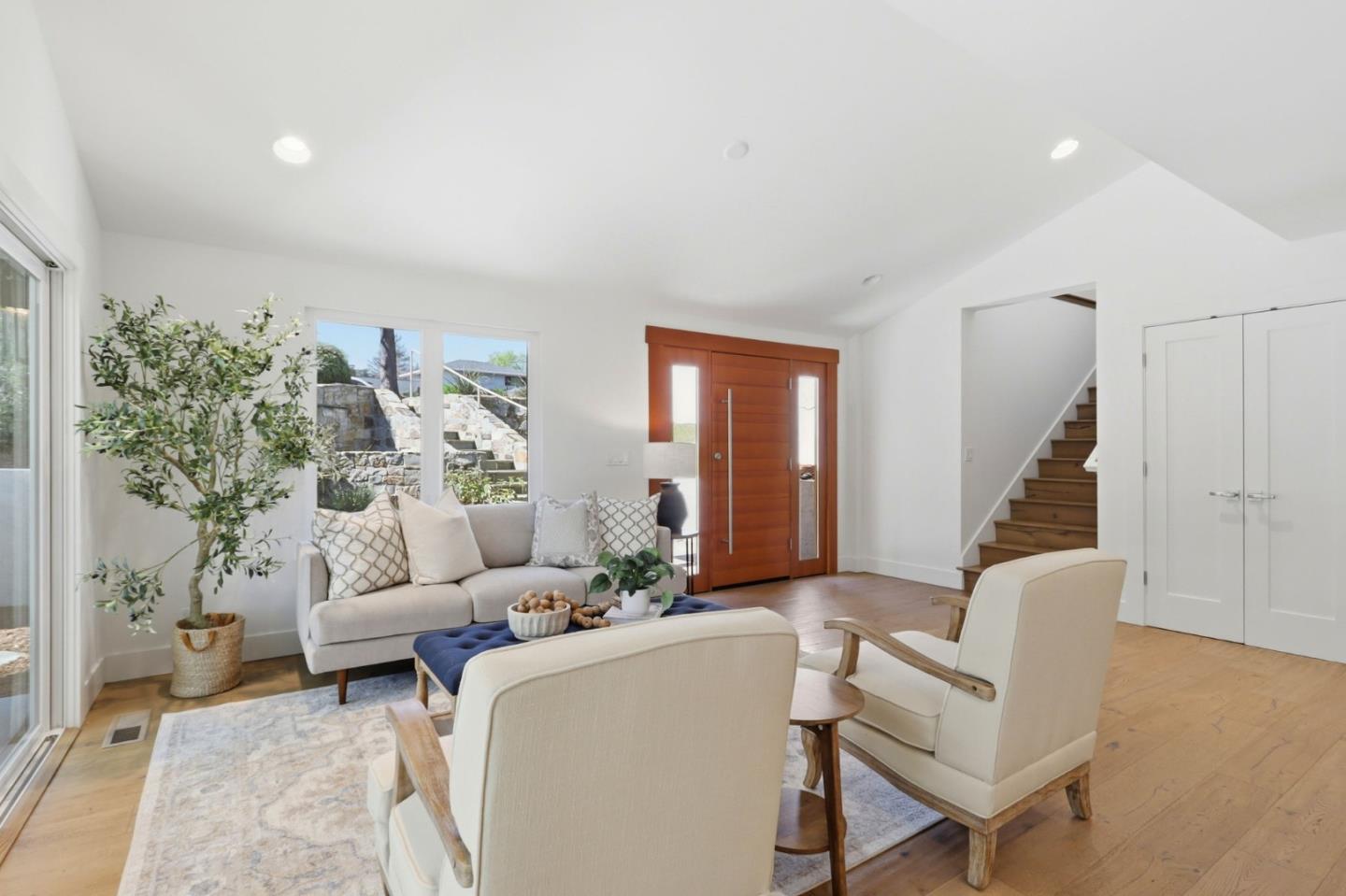 Detail Gallery Image 17 of 69 For 116 Brocastle Way, Los Gatos,  CA 95032 - 4 Beds | 3 Baths