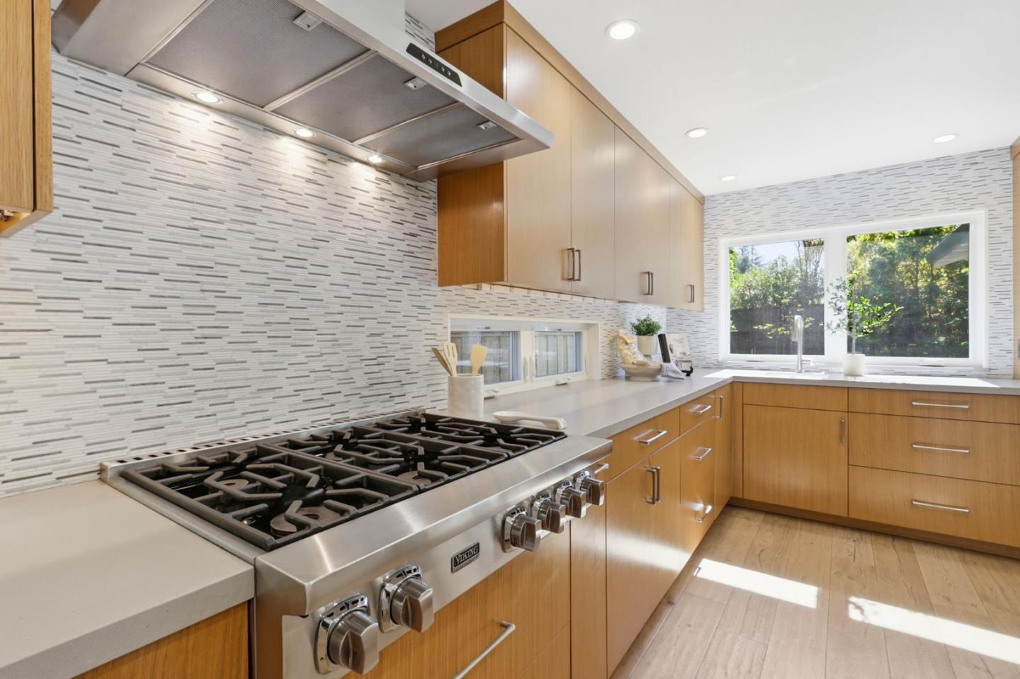 Detail Gallery Image 25 of 69 For 116 Brocastle Way, Los Gatos,  CA 95032 - 4 Beds | 3 Baths