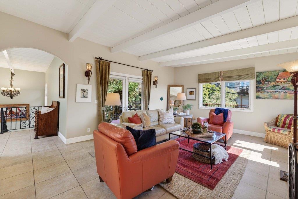 Detail Gallery Image 10 of 44 For 261 Aptos Beach Dr, Aptos,  CA 95003 - 3 Beds | 2 Baths