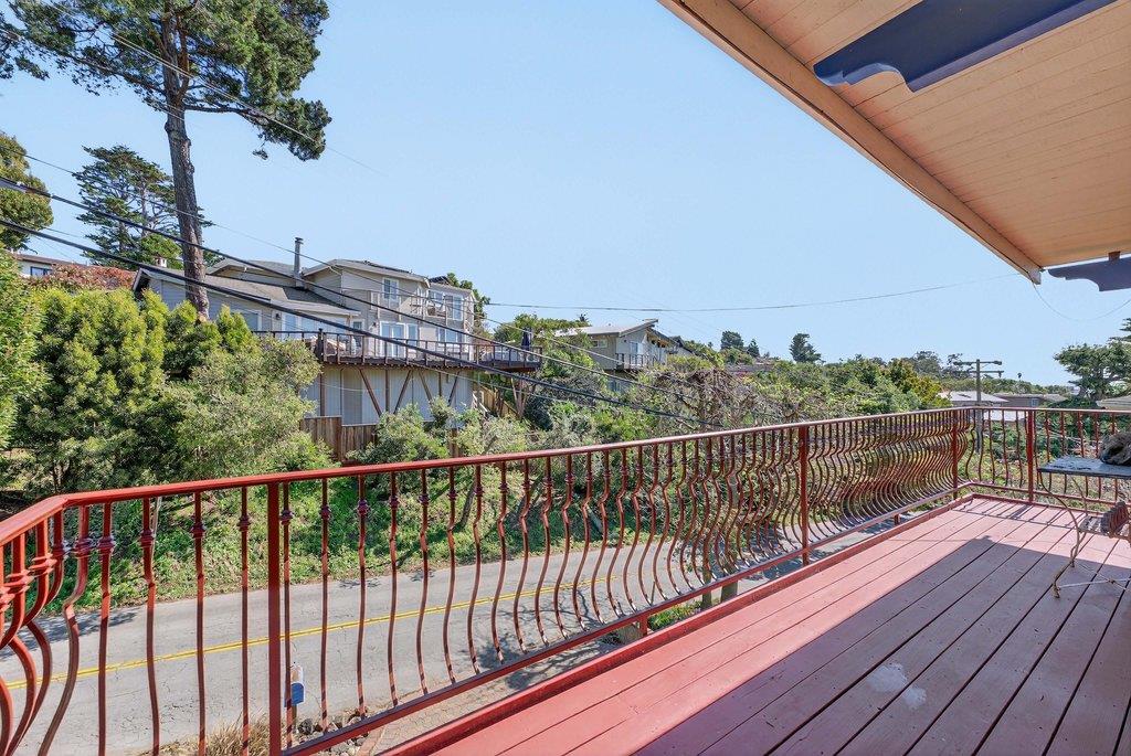 Detail Gallery Image 23 of 44 For 261 Aptos Beach Dr, Aptos,  CA 95003 - 3 Beds | 2 Baths