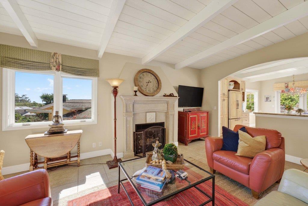 Detail Gallery Image 9 of 44 For 261 Aptos Beach Dr, Aptos,  CA 95003 - 3 Beds | 2 Baths
