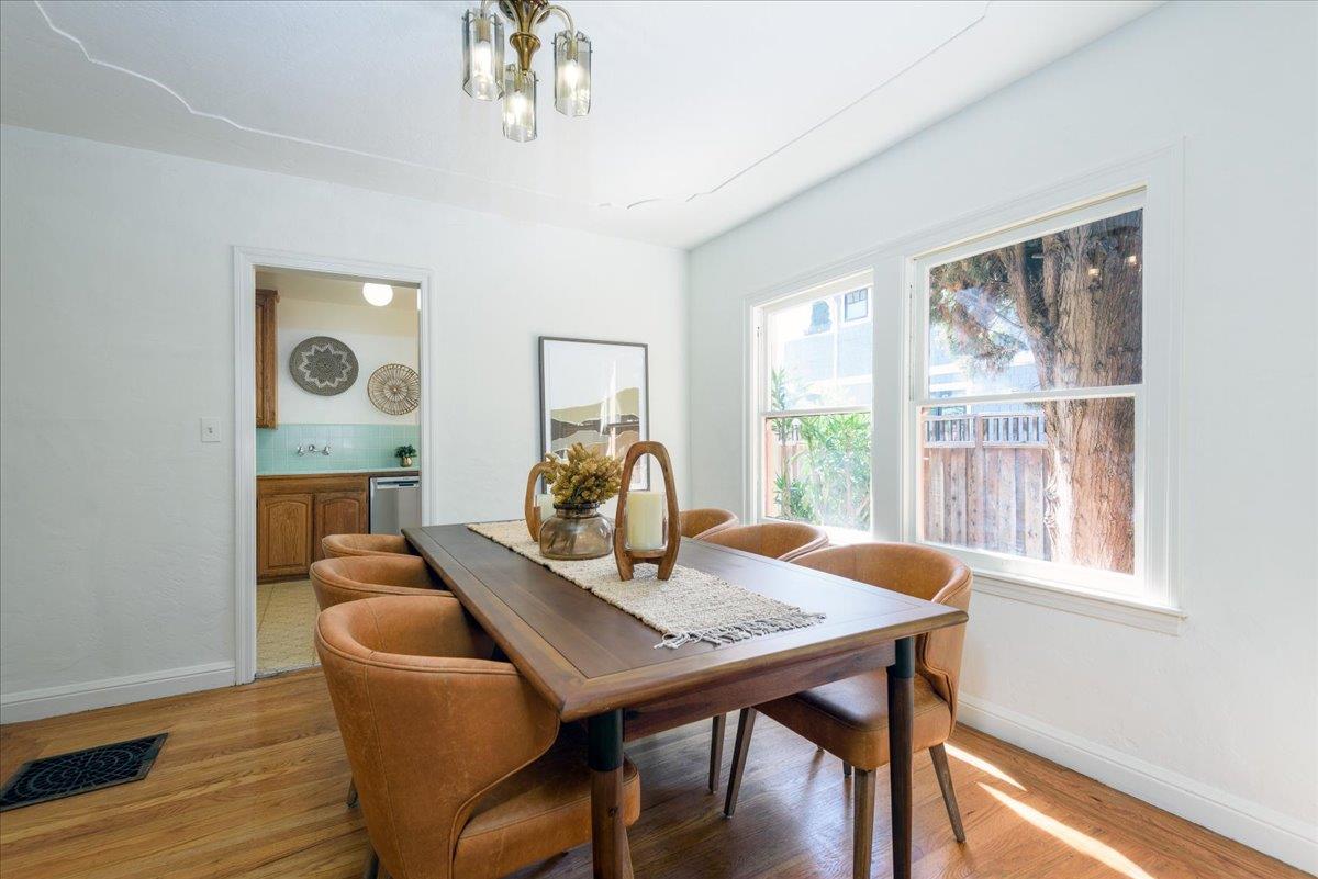 Detail Gallery Image 6 of 18 For 941 College Ave, Palo Alto,  CA 94306 - 3 Beds | 2 Baths