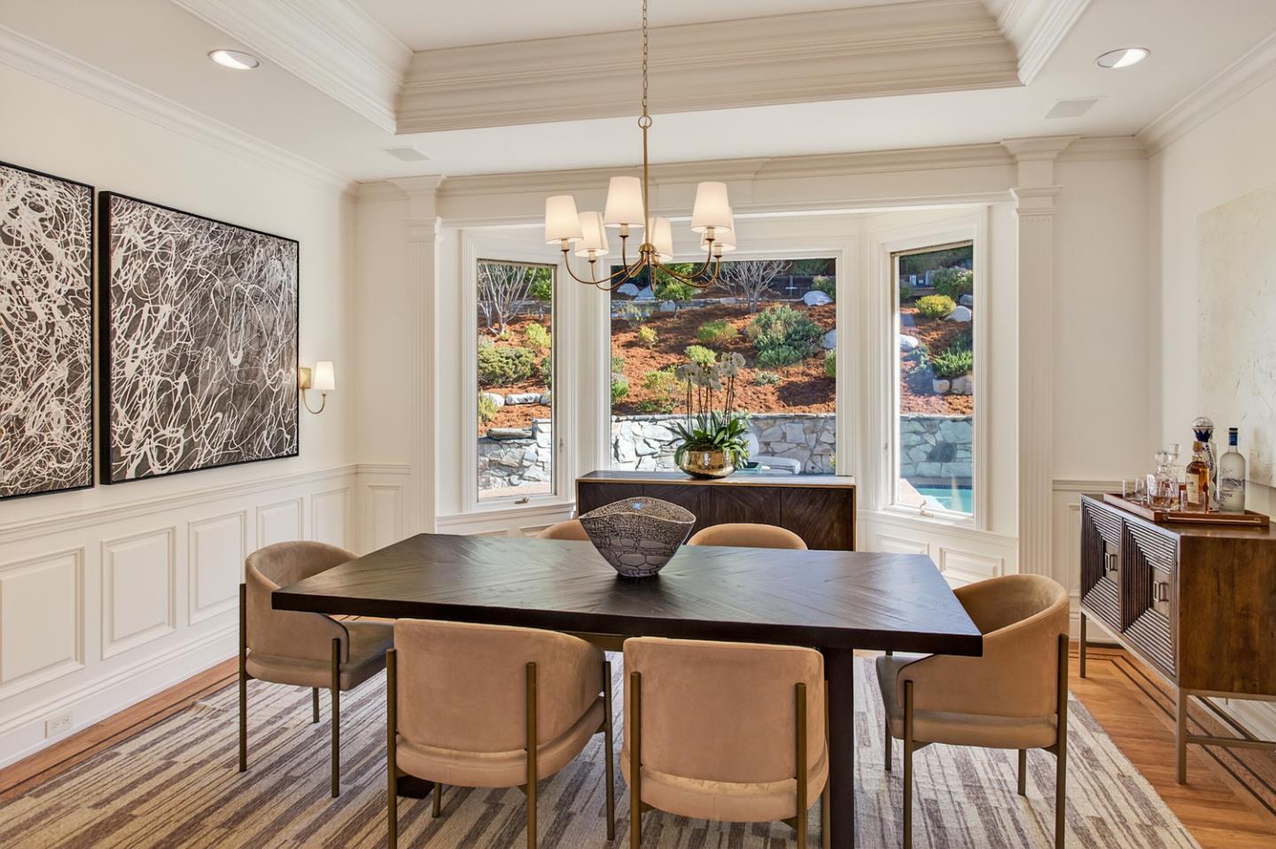 Detail Gallery Image 10 of 44 For 1110 Trinity Dr, Menlo Park,  CA 94025 - 4 Beds | 2/2 Baths