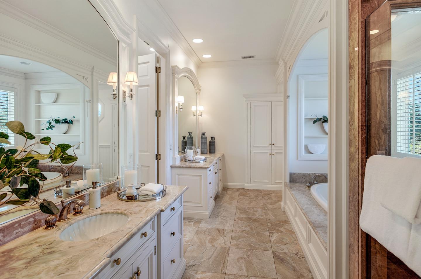 Detail Gallery Image 19 of 44 For 1110 Trinity Dr, Menlo Park,  CA 94025 - 4 Beds | 2/2 Baths