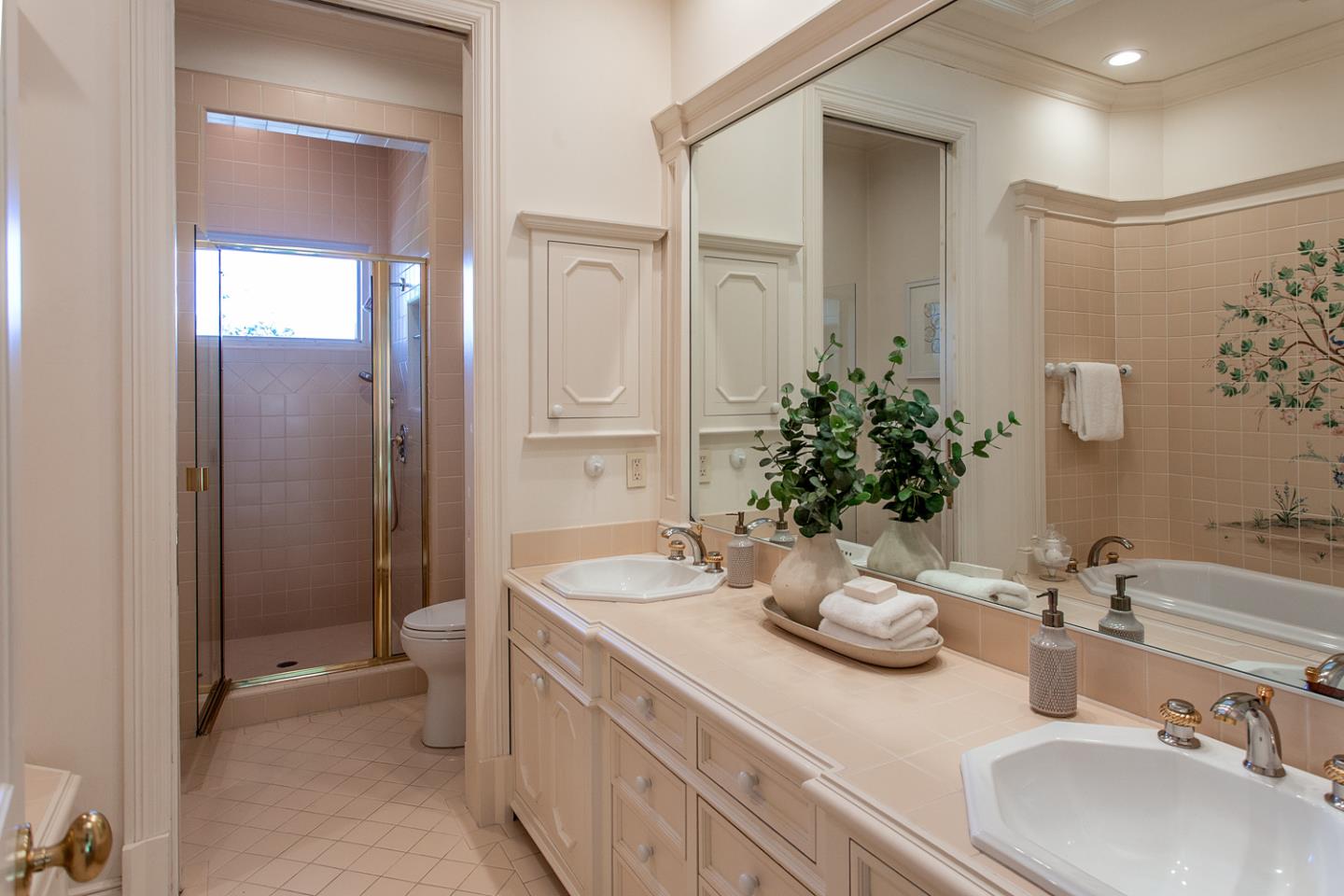 Detail Gallery Image 26 of 44 For 1110 Trinity Dr, Menlo Park,  CA 94025 - 4 Beds | 2/2 Baths