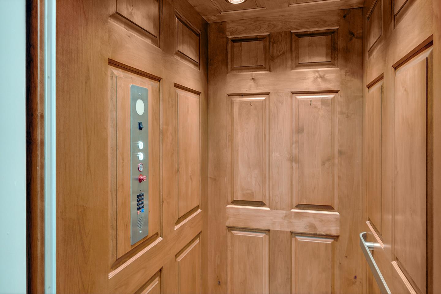 Detail Gallery Image 30 of 44 For 1110 Trinity Dr, Menlo Park,  CA 94025 - 4 Beds | 2/2 Baths