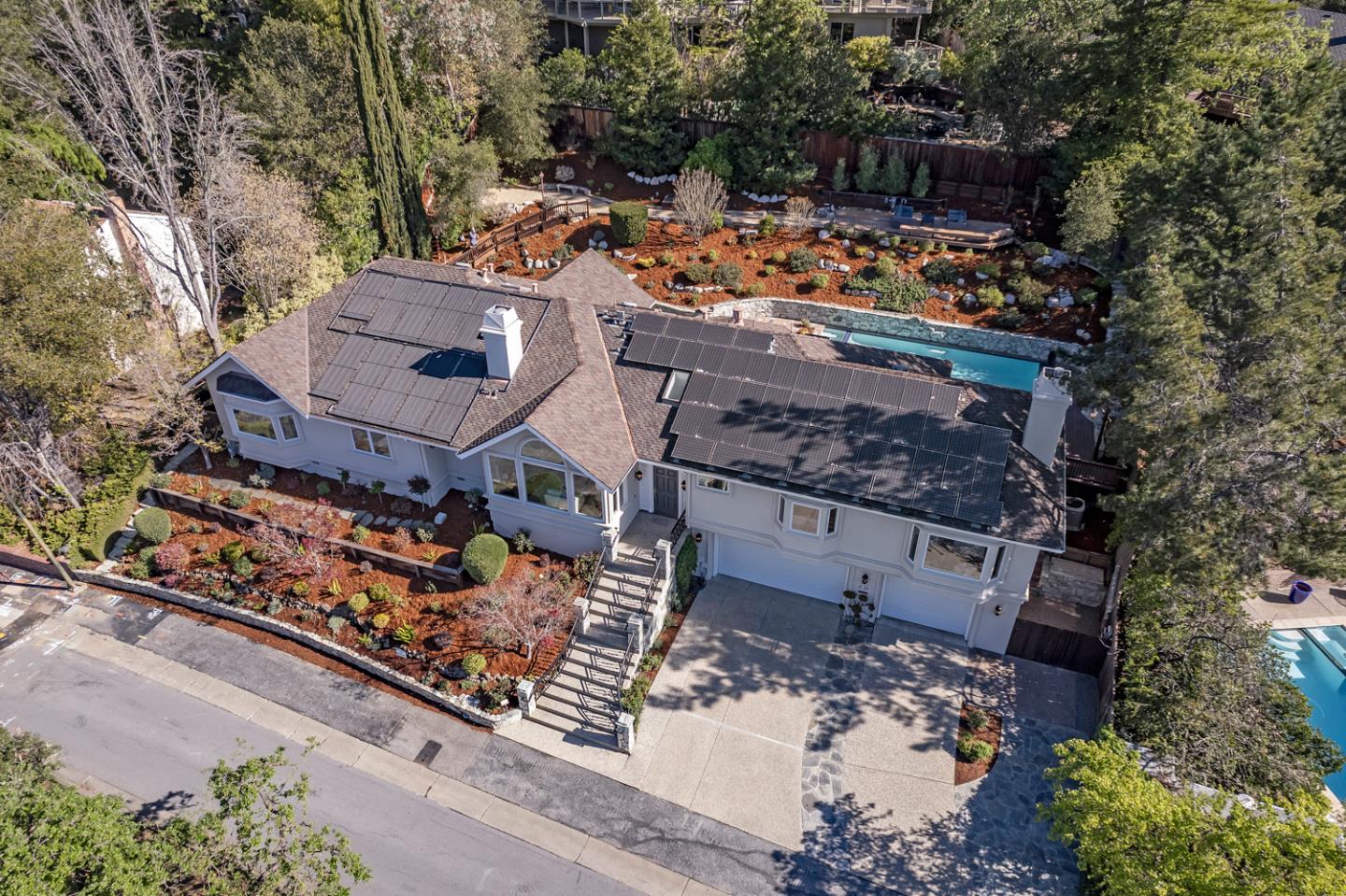 Detail Gallery Image 39 of 44 For 1110 Trinity Dr, Menlo Park,  CA 94025 - 4 Beds | 2/2 Baths