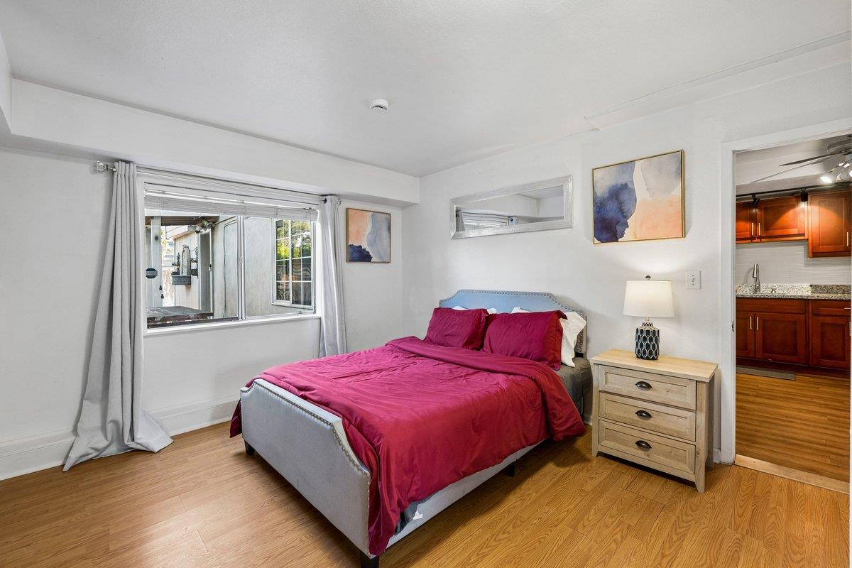 Detail Gallery Image 25 of 35 For 998 Hensley Ave, San Bruno,  CA 94066 - 4 Beds | 3 Baths