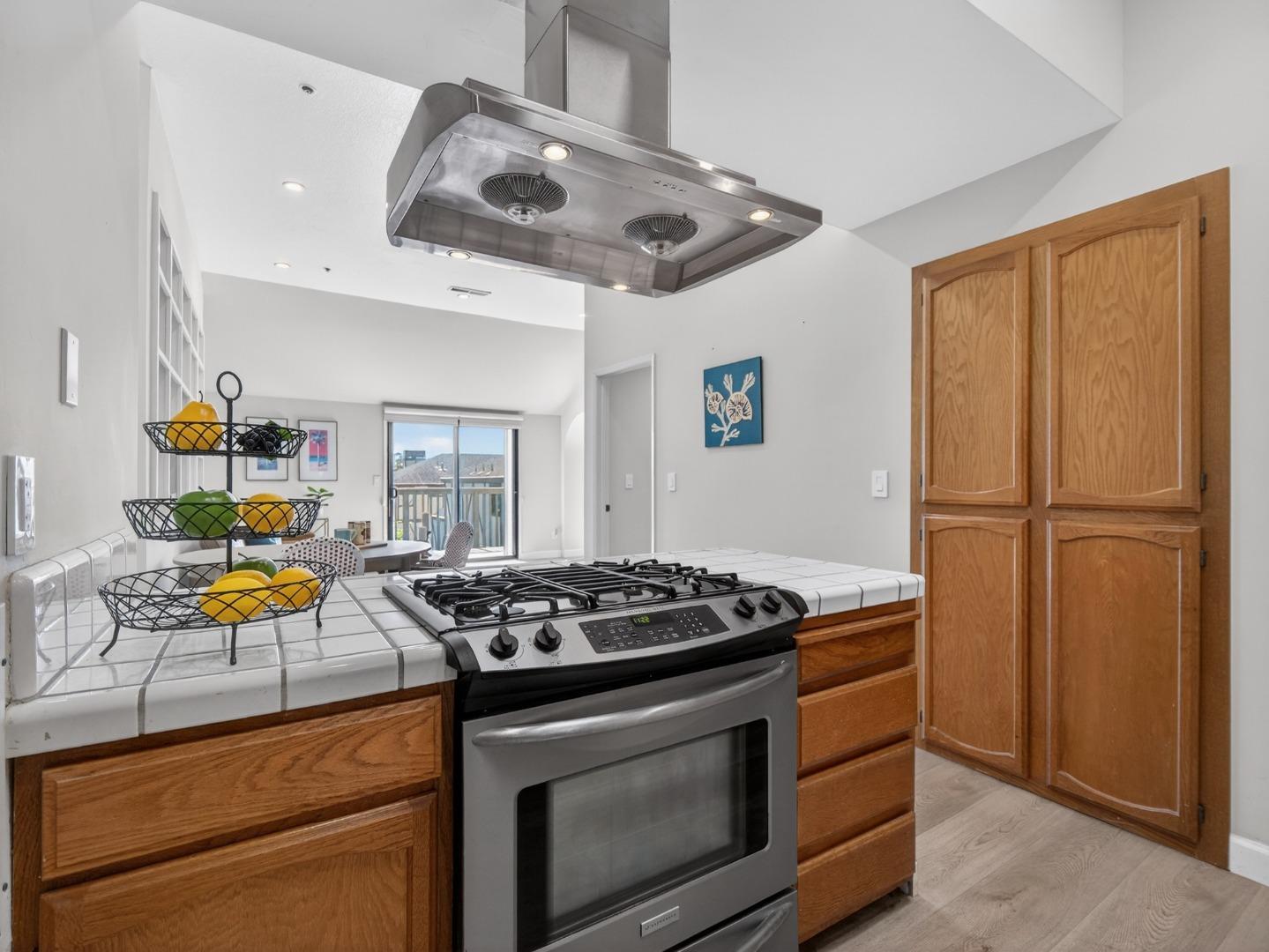 Detail Gallery Image 19 of 65 For 67 S Branciforte Ave, Santa Cruz,  CA 95062 - 2 Beds | 2 Baths