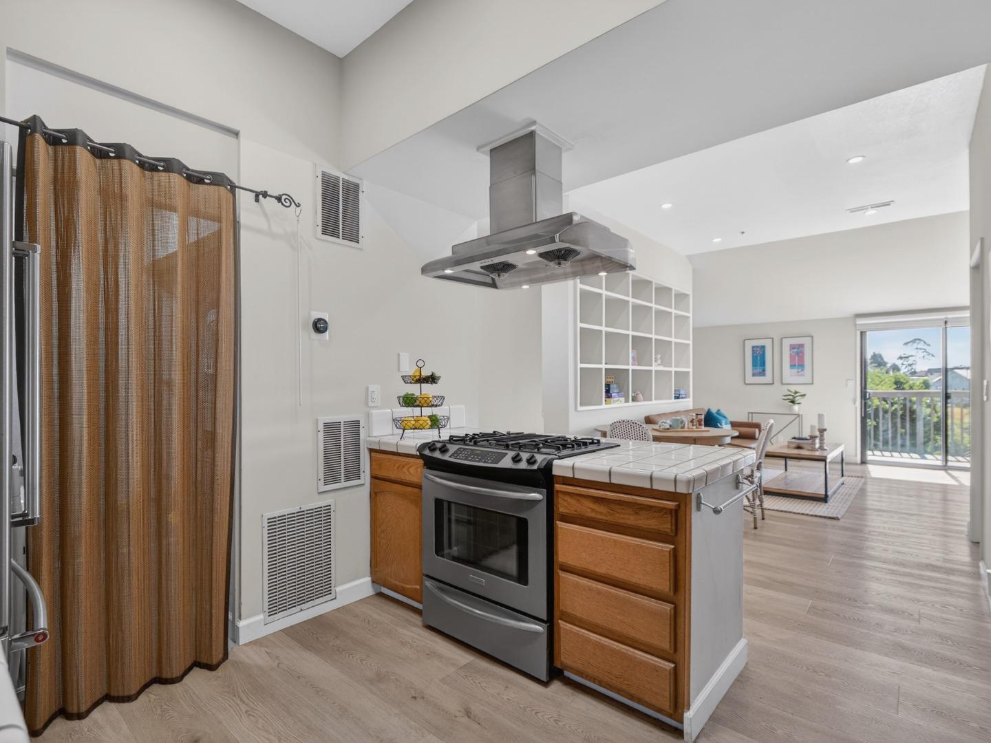 Detail Gallery Image 23 of 65 For 67 S Branciforte Ave, Santa Cruz,  CA 95062 - 2 Beds | 2 Baths