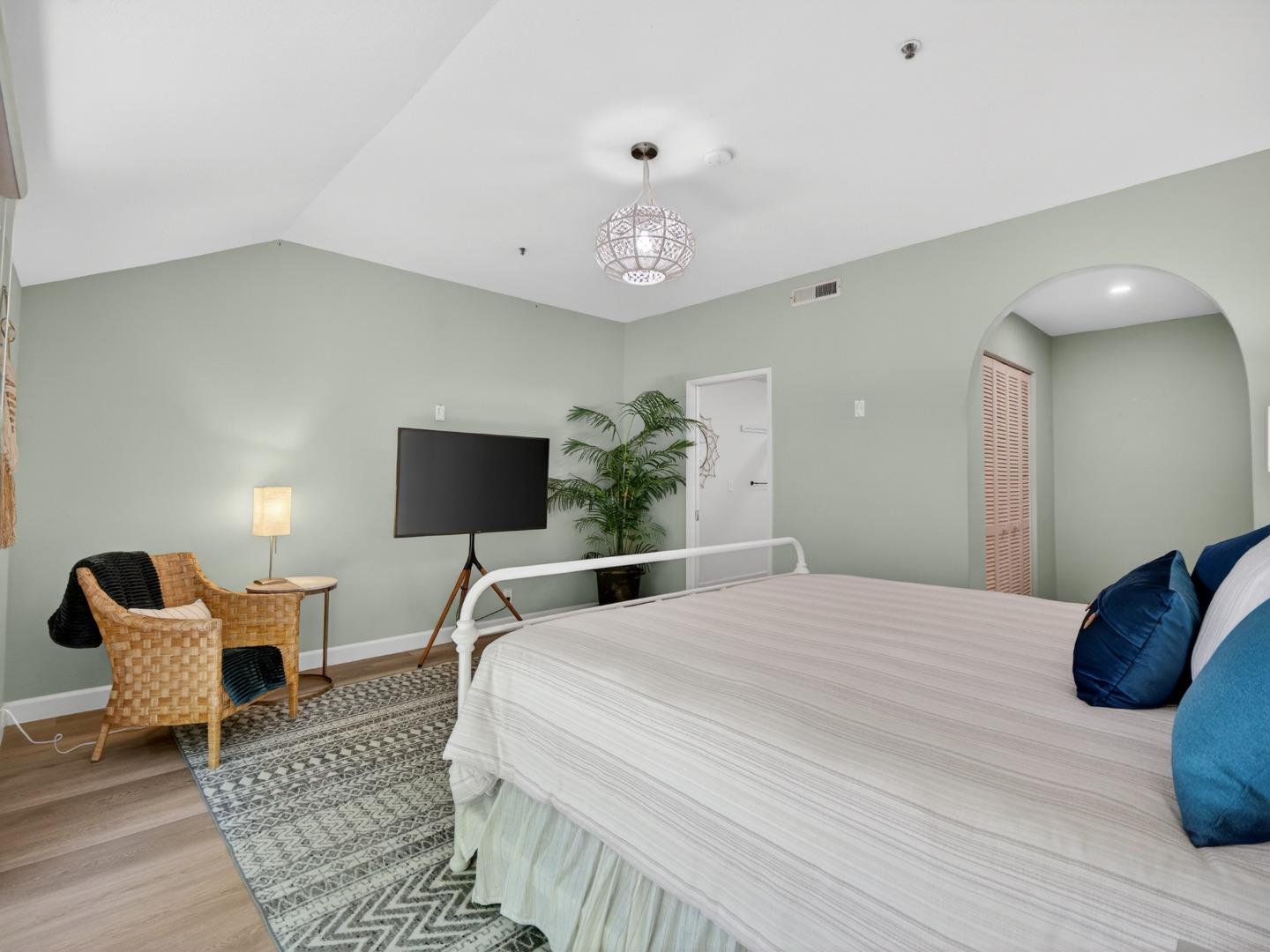 Detail Gallery Image 33 of 65 For 67 S Branciforte Ave, Santa Cruz,  CA 95062 - 2 Beds | 2 Baths