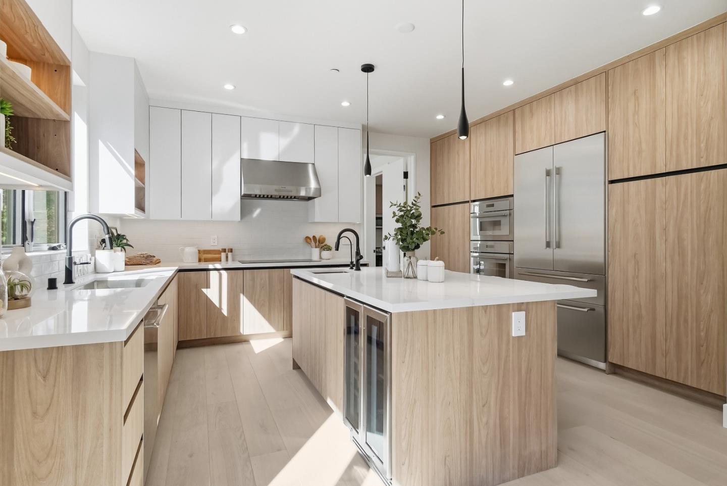 Detail Gallery Image 13 of 69 For 488 Oak Ct, Menlo Park,  CA 94025 - 4 Beds | 3/1 Baths