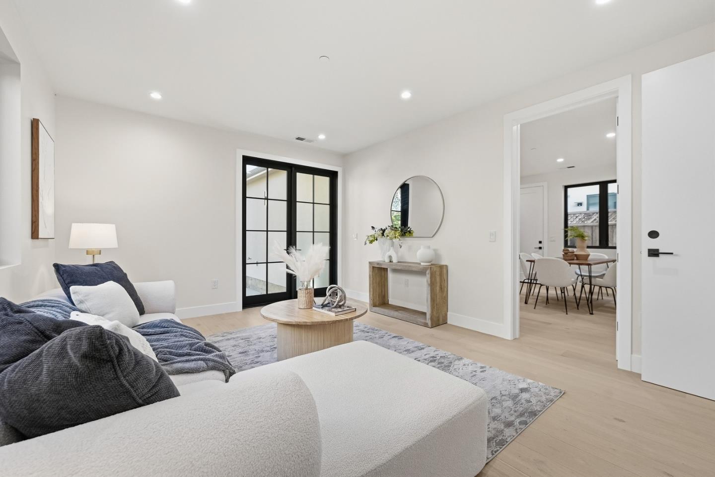 Detail Gallery Image 15 of 69 For 488 Oak Ct, Menlo Park,  CA 94025 - 4 Beds | 3/1 Baths