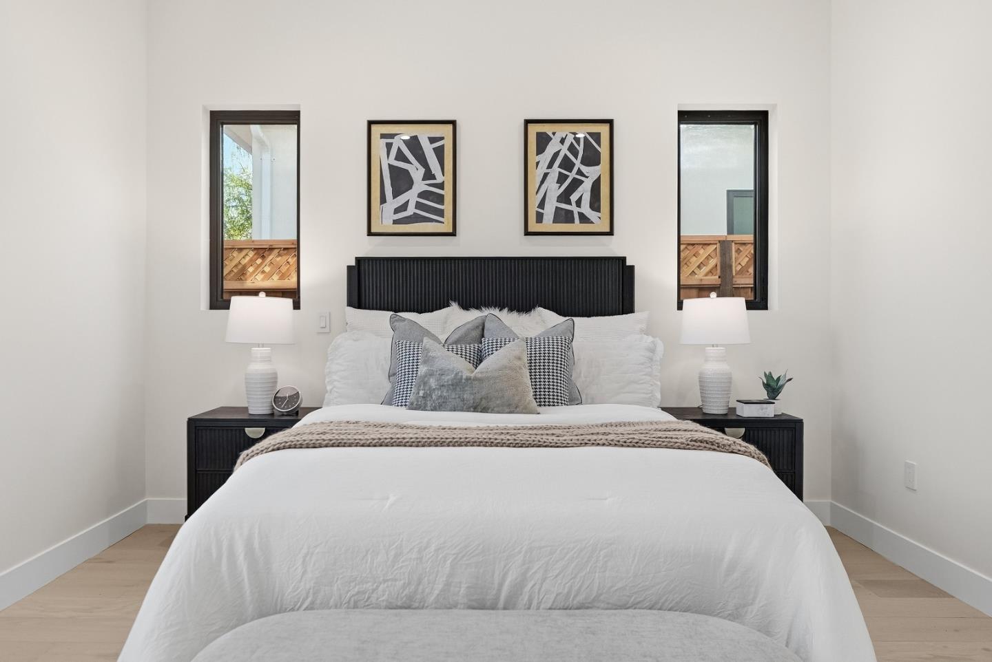 Detail Gallery Image 23 of 69 For 488 Oak Ct, Menlo Park,  CA 94025 - 4 Beds | 3/1 Baths