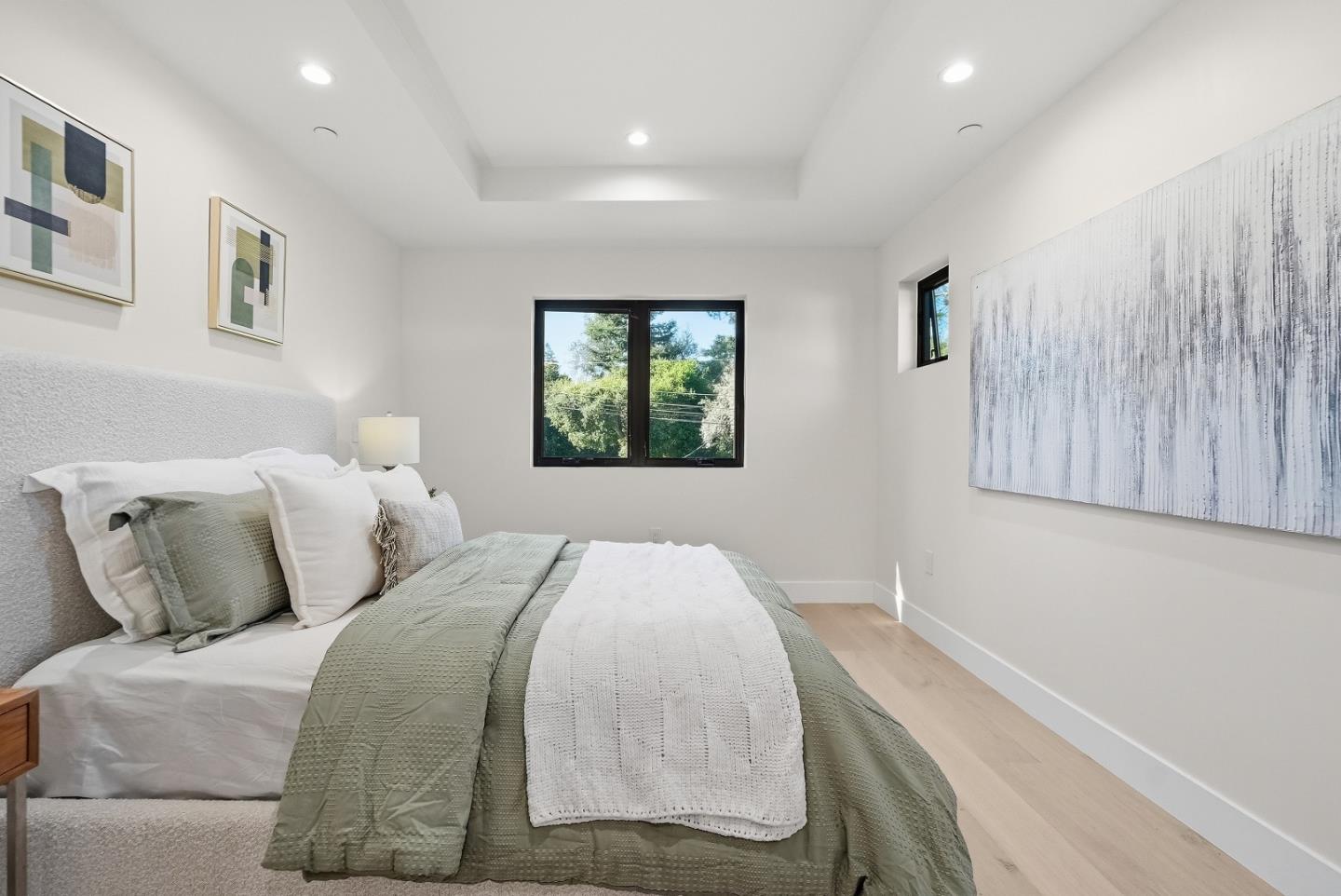 Detail Gallery Image 30 of 69 For 488 Oak Ct, Menlo Park,  CA 94025 - 4 Beds | 3/1 Baths