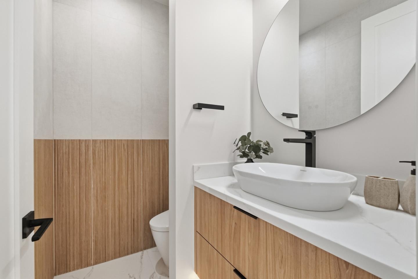 Detail Gallery Image 39 of 69 For 488 Oak Ct, Menlo Park,  CA 94025 - 4 Beds | 3/1 Baths