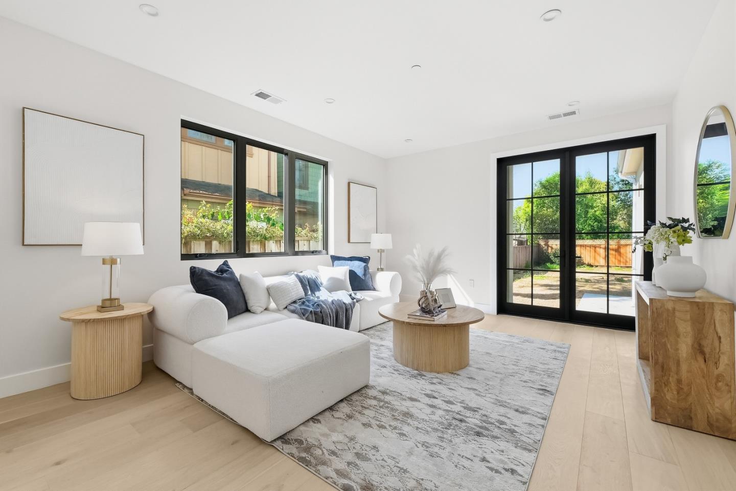 Detail Gallery Image 40 of 69 For 488 Oak Ct, Menlo Park,  CA 94025 - 4 Beds | 3/1 Baths