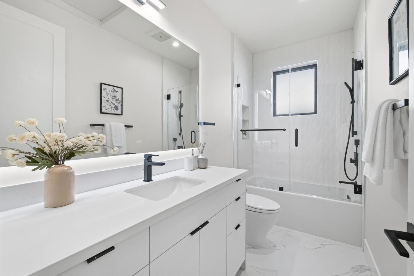 Detail Gallery Image 44 of 69 For 488 Oak Ct, Menlo Park,  CA 94025 - 4 Beds | 3/1 Baths