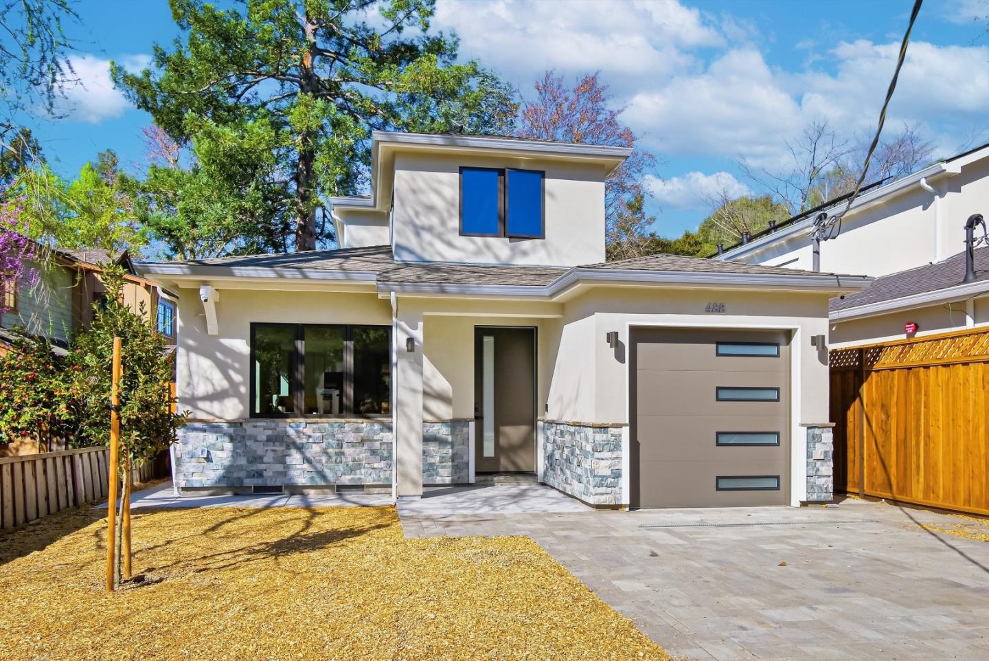 Detail Gallery Image 48 of 69 For 488 Oak Ct, Menlo Park,  CA 94025 - 4 Beds | 3/1 Baths