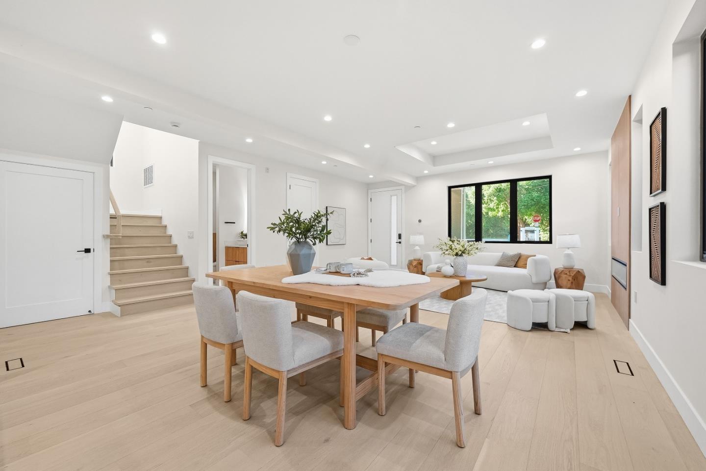 Detail Gallery Image 5 of 69 For 488 Oak Ct, Menlo Park,  CA 94025 - 4 Beds | 3/1 Baths