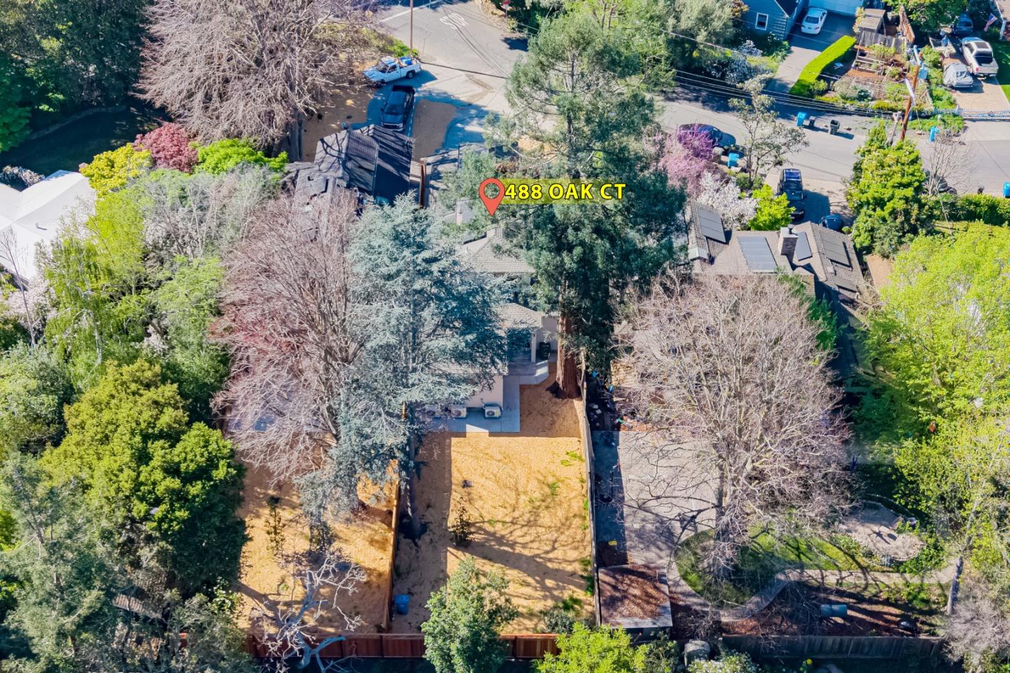 Detail Gallery Image 50 of 69 For 488 Oak Ct, Menlo Park,  CA 94025 - 4 Beds | 3/1 Baths