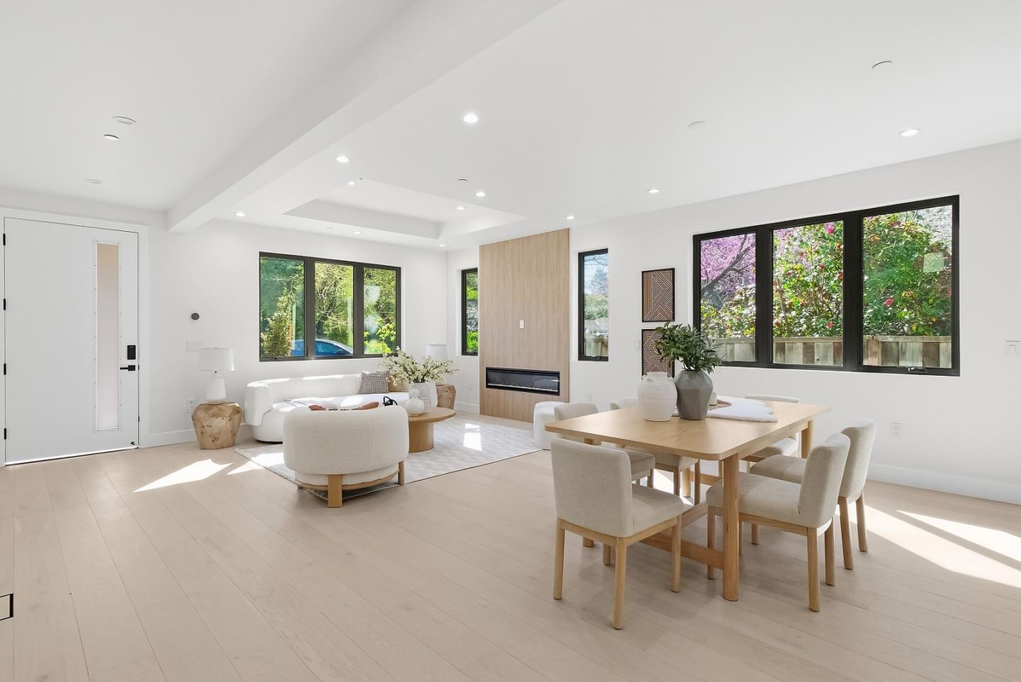 Detail Gallery Image 7 of 69 For 488 Oak Ct, Menlo Park,  CA 94025 - 4 Beds | 3/1 Baths