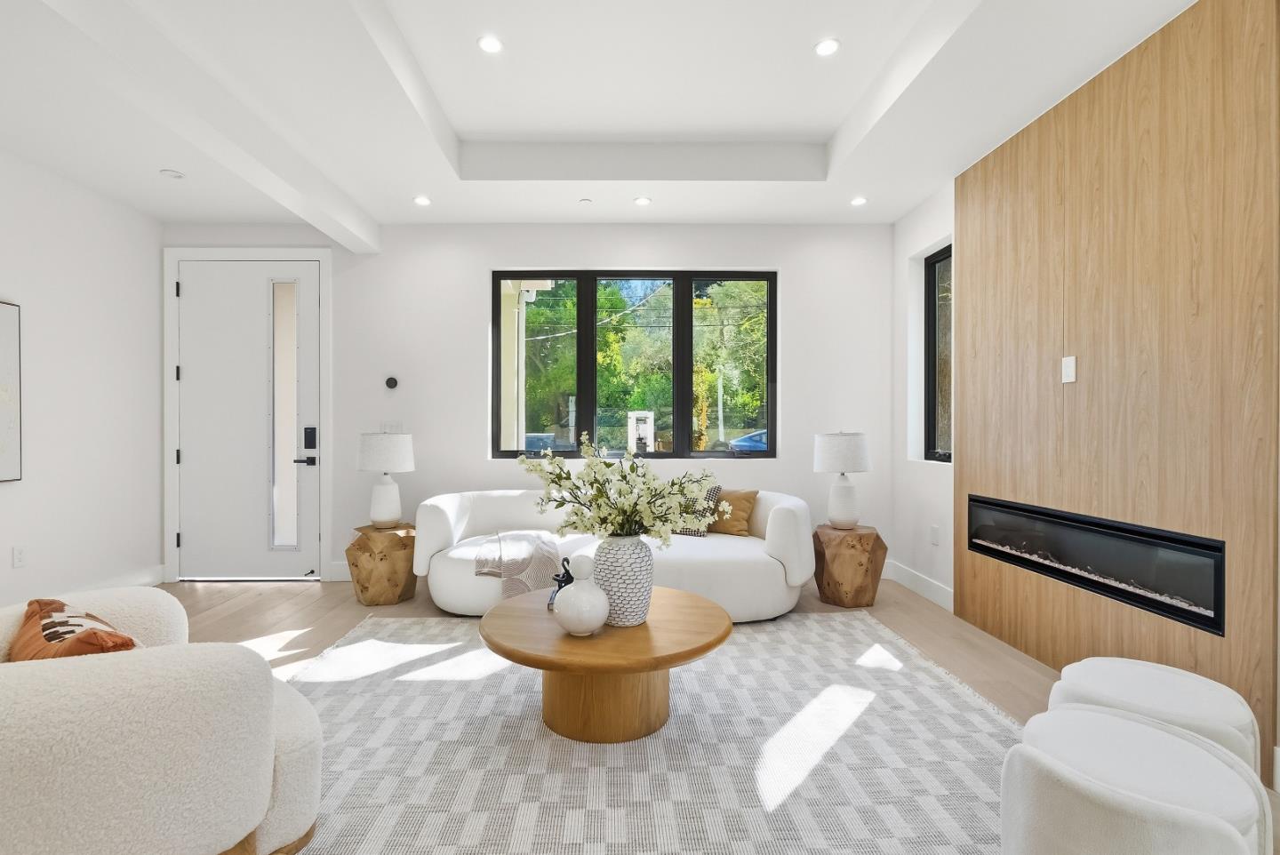 Detail Gallery Image 8 of 69 For 488 Oak Ct, Menlo Park,  CA 94025 - 4 Beds | 3/1 Baths