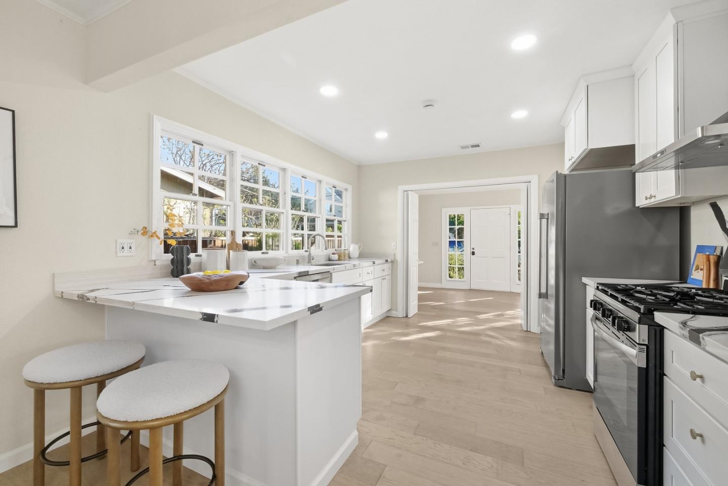 Detail Gallery Image 13 of 60 For 321 Johnson Ave, Los Gatos,  CA 95030 - 4 Beds | 3 Baths