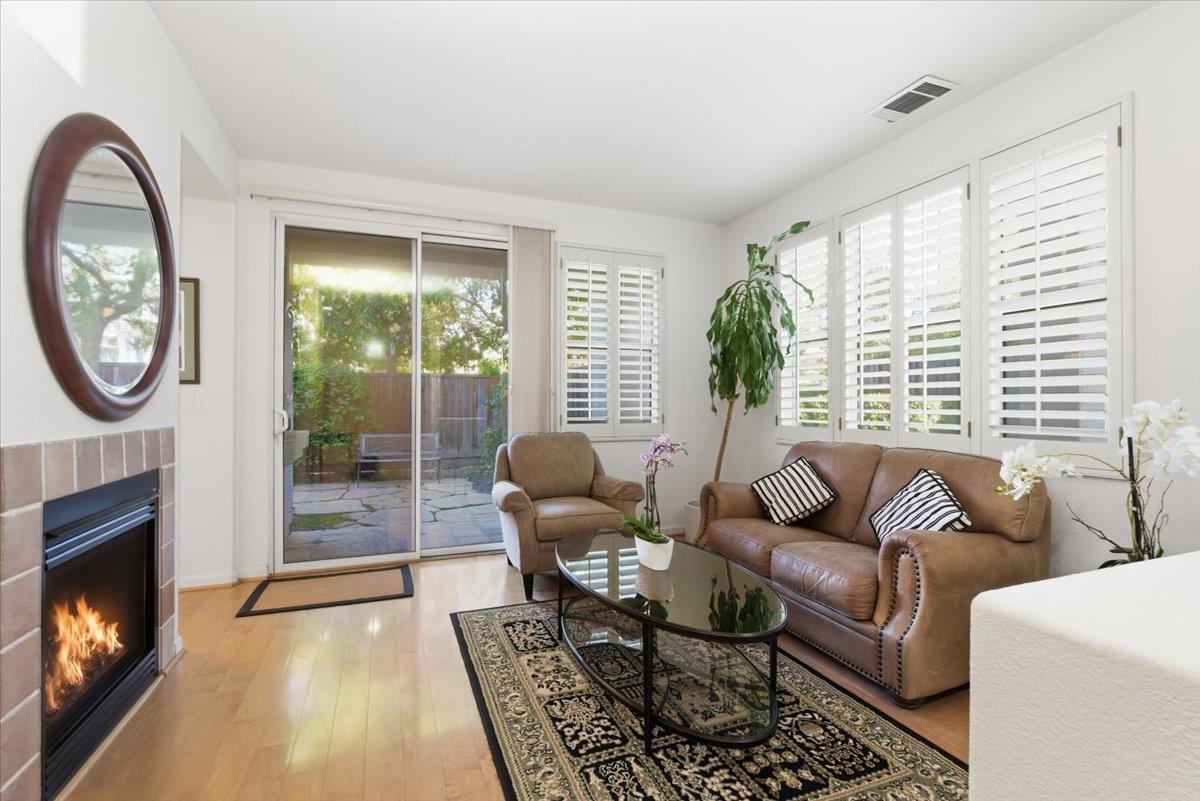 Detail Gallery Image 10 of 36 For 863 Brea Ln, San Jose,  CA 95138 - 3 Beds | 2/1 Baths