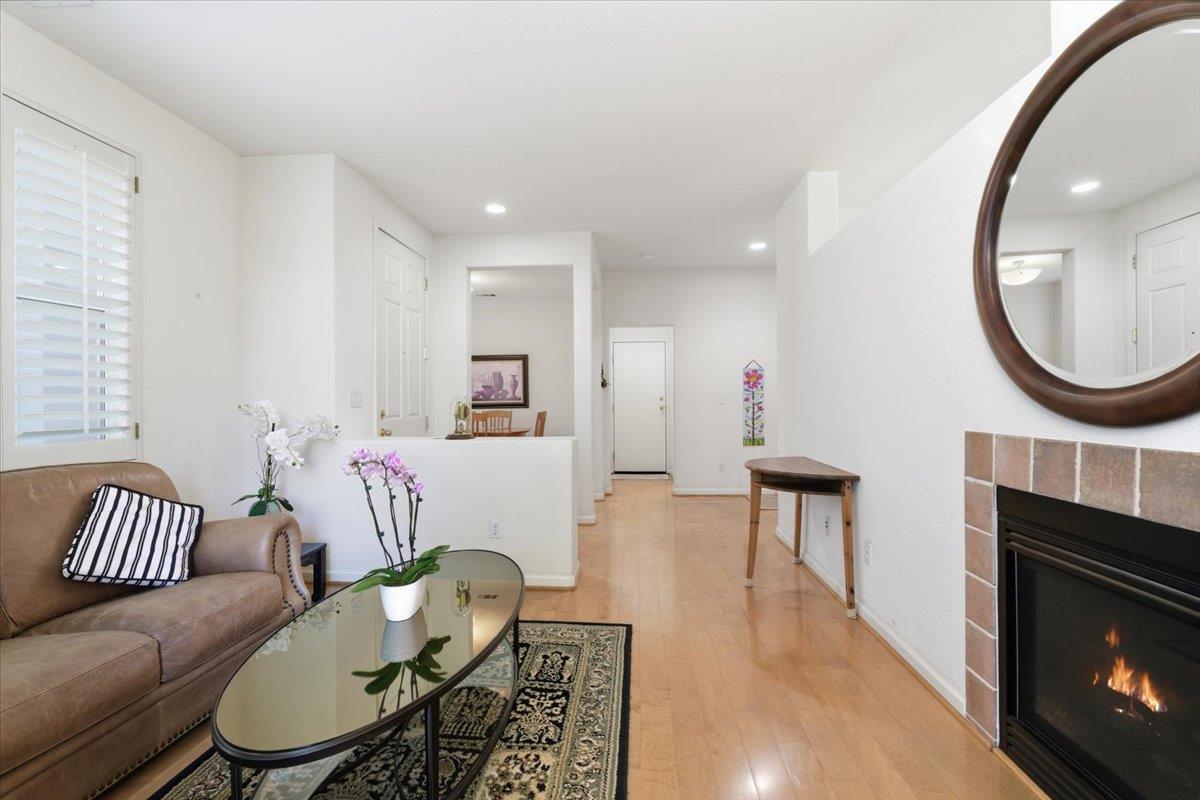 Detail Gallery Image 12 of 36 For 863 Brea Ln, San Jose,  CA 95138 - 3 Beds | 2/1 Baths