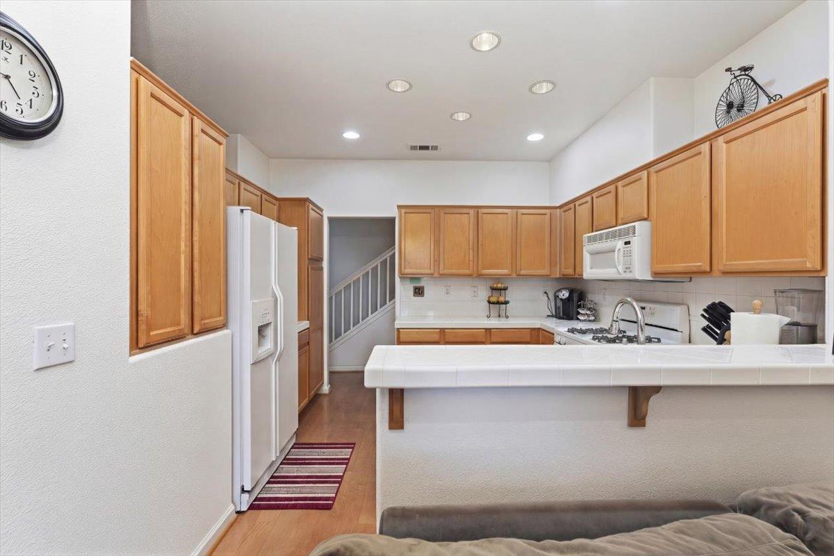 Detail Gallery Image 16 of 36 For 863 Brea Ln, San Jose,  CA 95138 - 3 Beds | 2/1 Baths