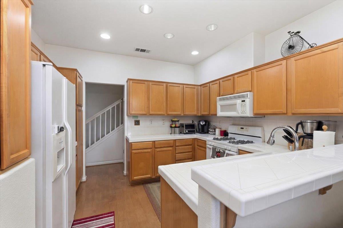 Detail Gallery Image 17 of 36 For 863 Brea Ln, San Jose,  CA 95138 - 3 Beds | 2/1 Baths