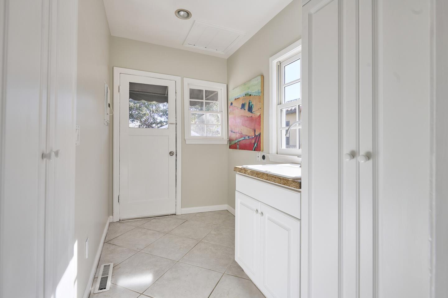 Detail Gallery Image 12 of 15 For 1012 N Humboldt St, San Mateo,  CA 94401 - 2 Beds | 1 Baths