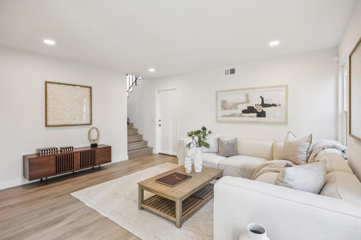 Detail Gallery Image 16 of 53 For 121 Calle Nivel, Los Gatos,  CA 95032 - 4 Beds | 2/1 Baths