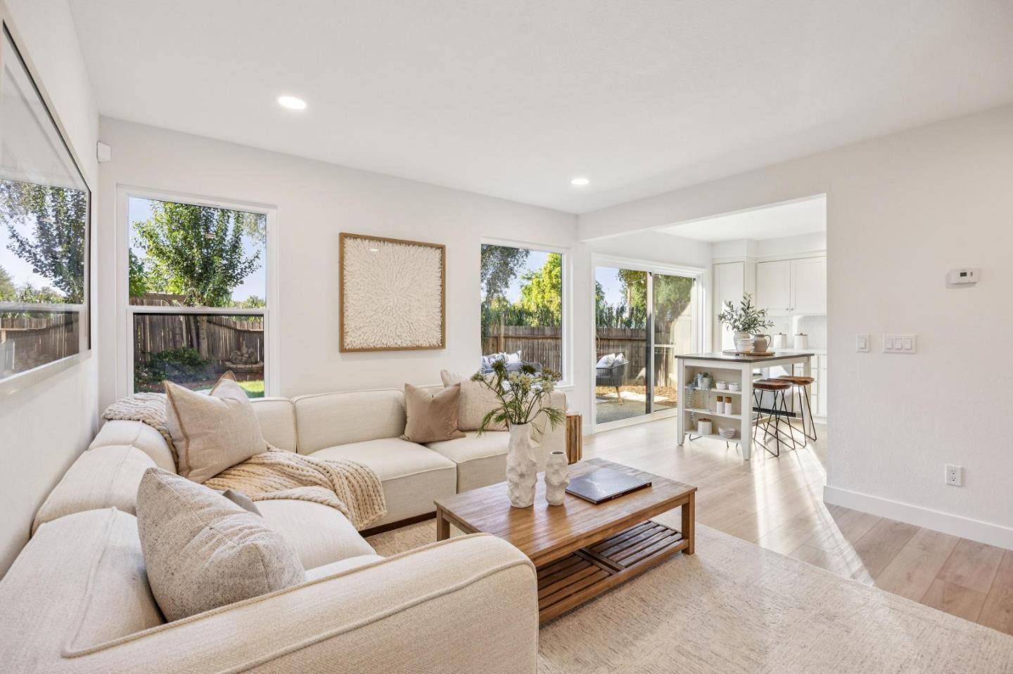 Detail Gallery Image 17 of 53 For 121 Calle Nivel, Los Gatos,  CA 95032 - 4 Beds | 2/1 Baths