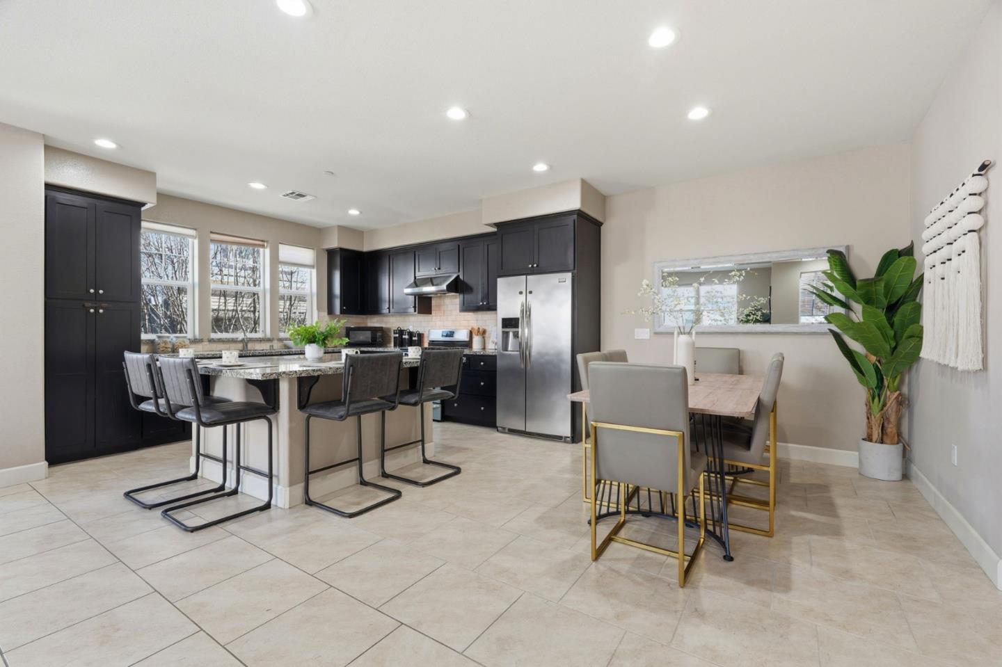 Detail Gallery Image 13 of 34 For 125 Incense Ter, Sunnyvale,  CA 94086 - 3 Beds | 3/1 Baths