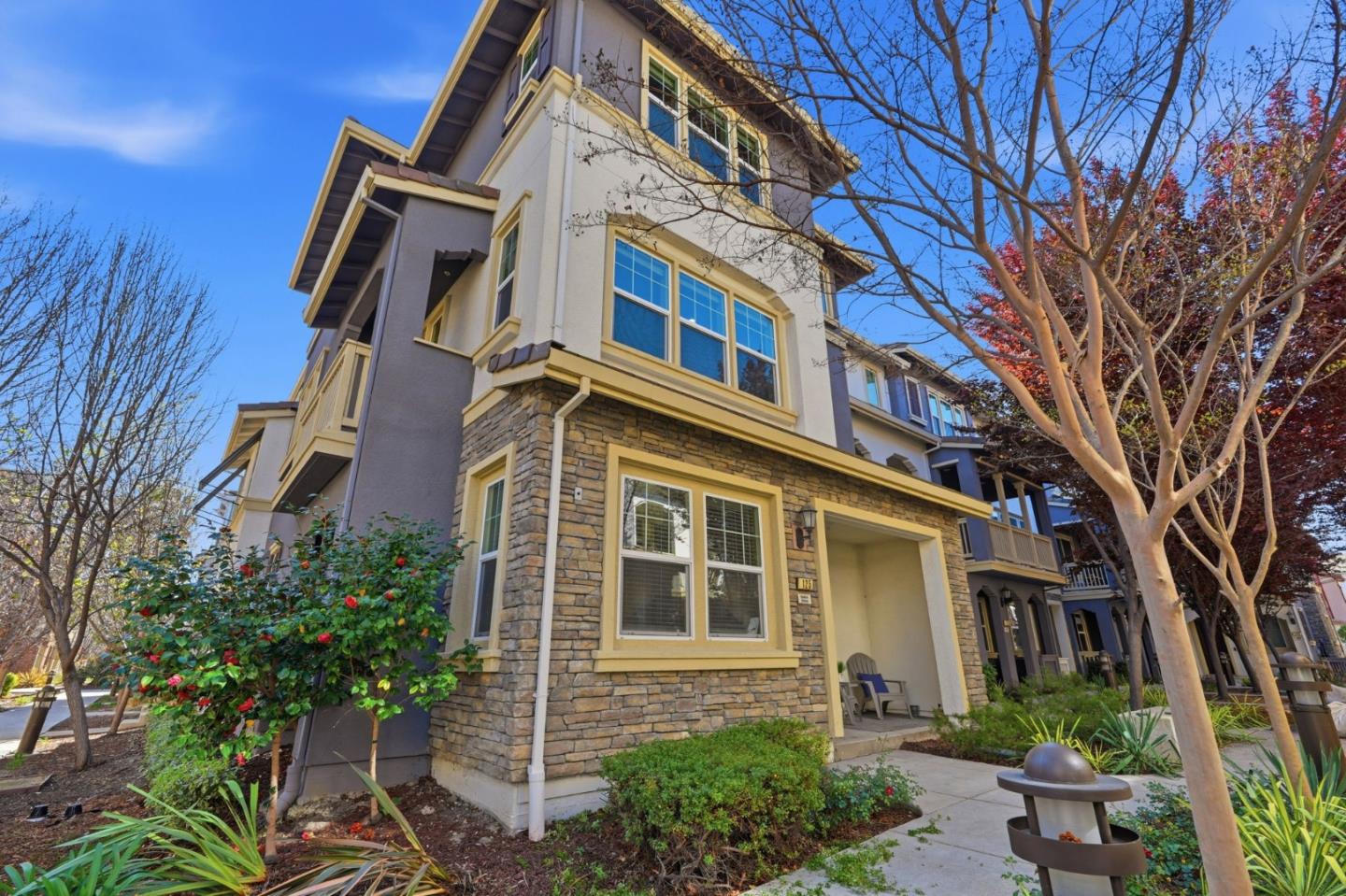 Detail Gallery Image 2 of 34 For 125 Incense Ter, Sunnyvale,  CA 94086 - 3 Beds | 3/1 Baths