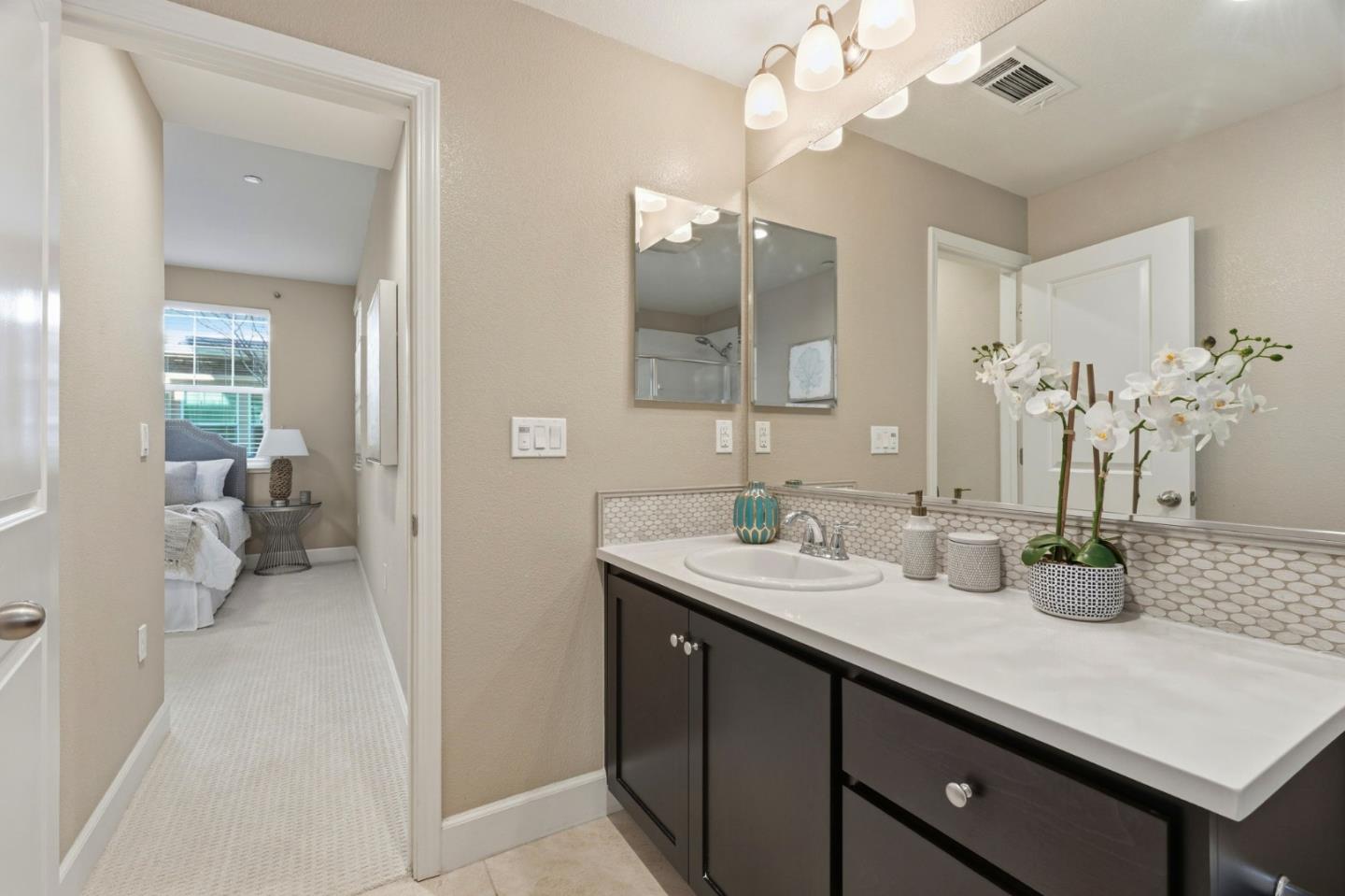 Detail Gallery Image 23 of 34 For 125 Incense Ter, Sunnyvale,  CA 94086 - 3 Beds | 3/1 Baths