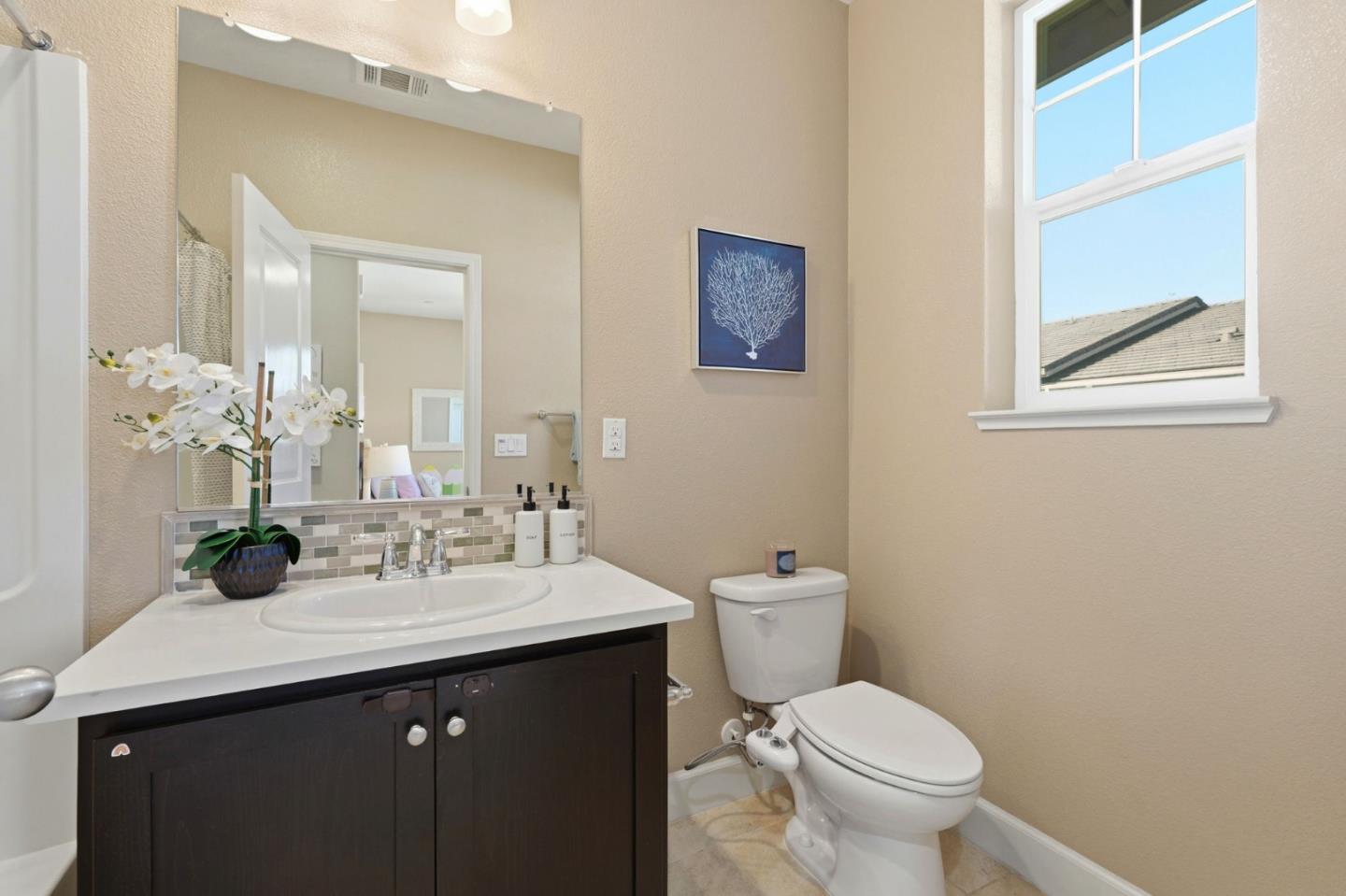 Detail Gallery Image 27 of 34 For 125 Incense Ter, Sunnyvale,  CA 94086 - 3 Beds | 3/1 Baths